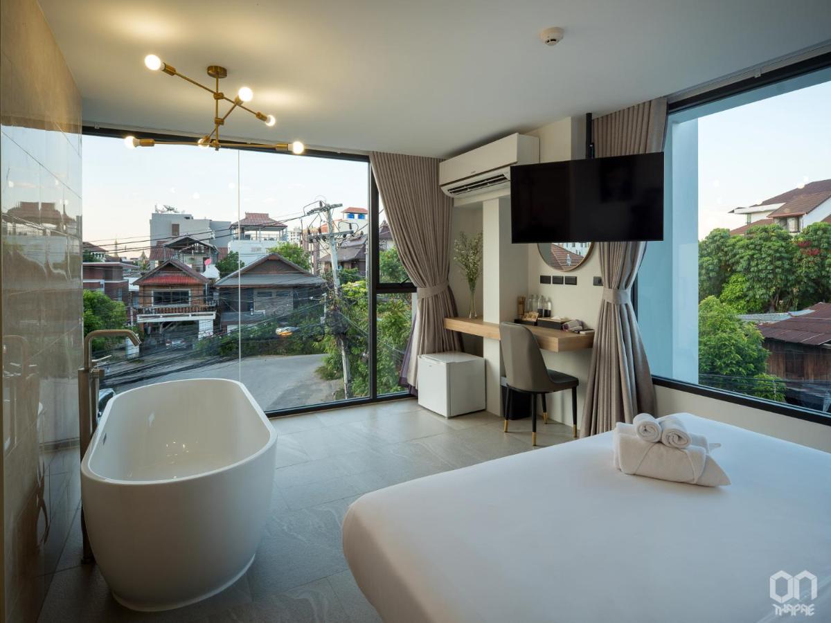 On Thapae Gate Chiangmai Hotel เชียงใหม่ ภายนอก รูปภาพ