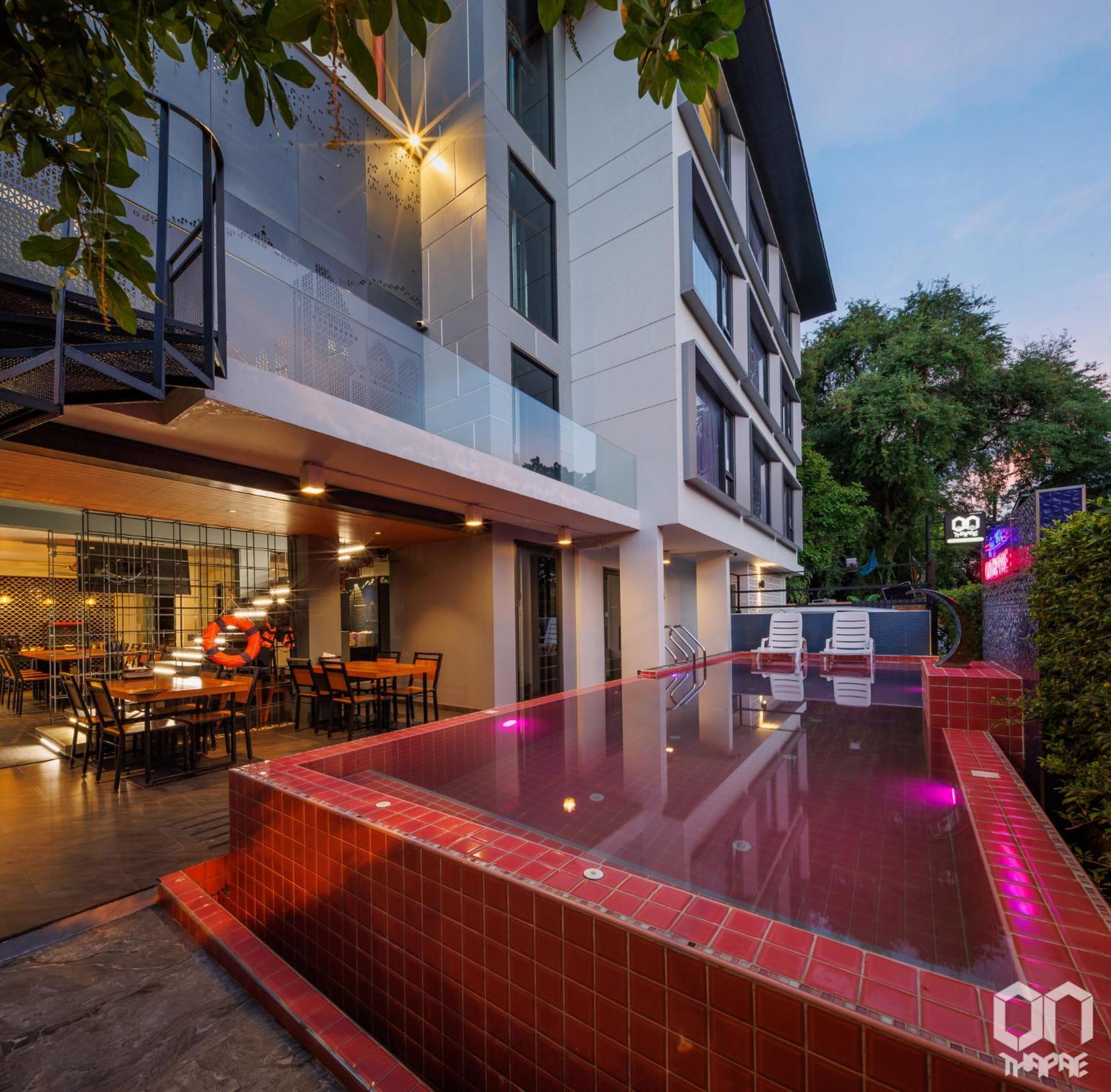 On Thapae Gate Chiangmai Hotel เชียงใหม่ ภายนอก รูปภาพ