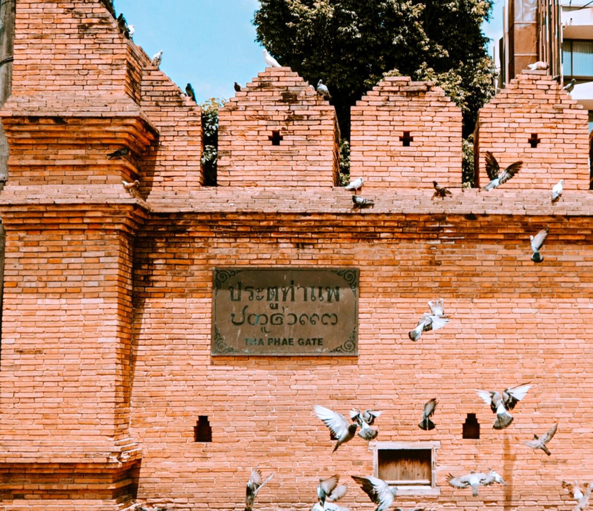 On Thapae Gate Chiangmai Hotel เชียงใหม่ ภายนอก รูปภาพ